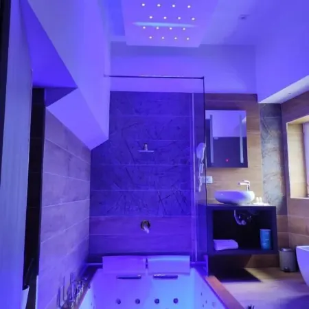 Twin Towers Naples Luxury