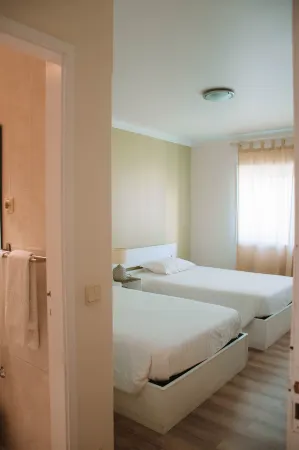 Arca Nova Guest House & Hostel Caminha Отели в г. Аржела