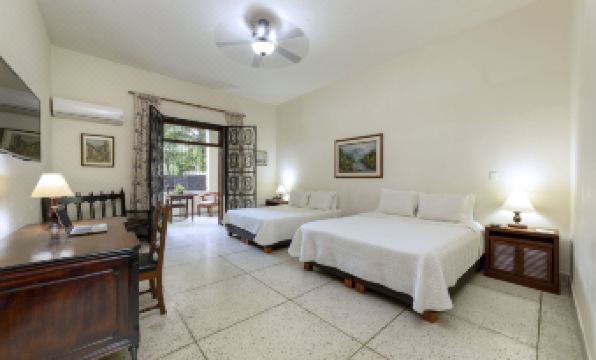 Hotel Stein Colonial