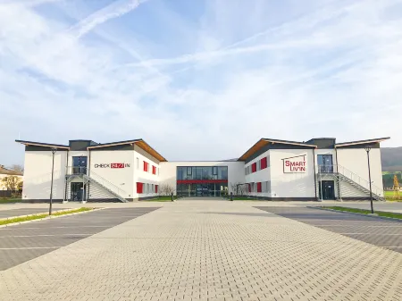 Hotel Smart LIV'IN Отели в г. Санкт-Пельтен