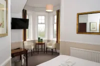 North Shore Hotel
