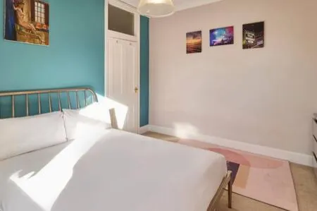 Host & Stay - Westbrook Road Отели рядом с достопримечательностью «Shell Grotto»