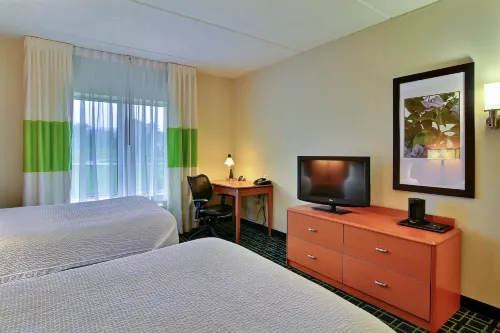 フェアフィールド イン & スイーツ ハンティングドン ルート 22 レイズタウン レイク