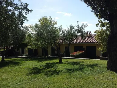 La Vista Agriturismo Resort Отели рядом с достопримечательностью «Ponte di Ariccia»