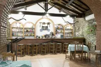 Hospedium Hotel Rural Soterraña Hotels in Trujillo