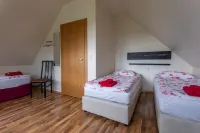 Guesthouse Dalbaer Hotels in Fludir