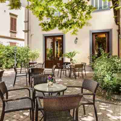 Hotel Da Vinci Hotel Exterior