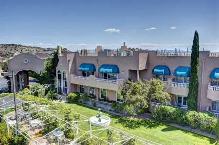 Forest Villas Hotel Отели в г. Явапаи