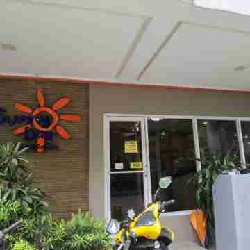 Sunny Day Residences Cainta Hotel Exterior