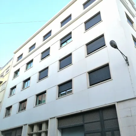 Industrial Lisbon Apartment - Adults Only