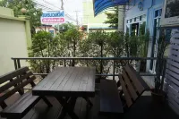 維薩沃特廣場飯店 - 2 星級