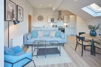 Host & Stay - Skyline Apartment