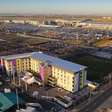 Hotel Verde Cape Town Airport Отели рядом с достопримечательностью «Стадион «Атлон»»