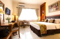 Griya Sentana Hotel فنادق في Jetis