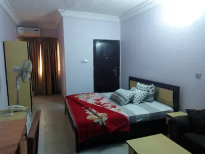 Prowess Hotel and Suites