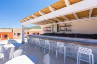 Red Sun Village - bar