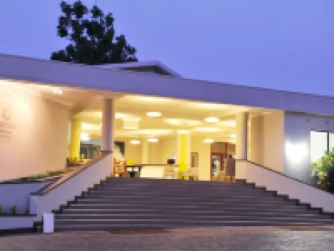 Cresta Sprayview Hotel Hotels near Victoria Falls Railway Station