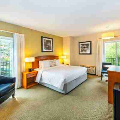 Banff Inn Rooms