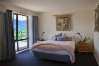 New Norfolk Holiday Apartments - Homestays