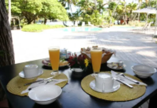 Oure Lodge Beach Resort - breakfast
