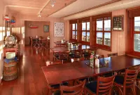 Grønnbuene Rorbu Hotel