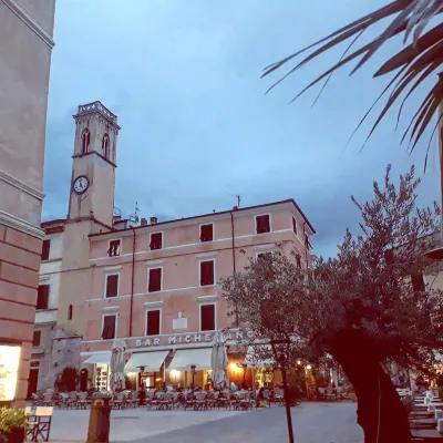 B&B Miami Beach Hotels in Pietrasanta