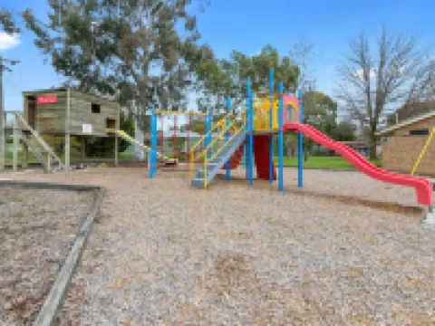 內陸假日公園酒店 曼斯菲爾德酒店