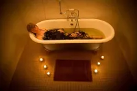 Delphi Resort Hotel & Spa - Hot Tub