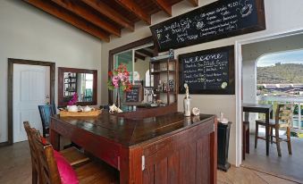 Two Sandals – A Boutique Hotel
