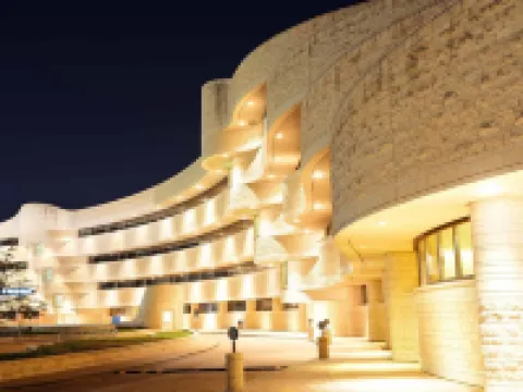 Les Suites Hotel Ottawa Hotels near ByWard Market