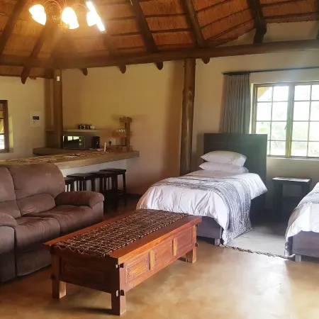 African Flair Country Lodge
