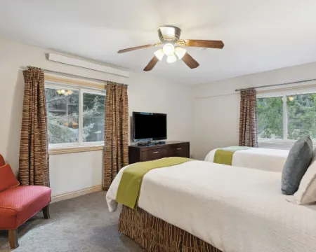 Falcon Point Hoteles en Avon