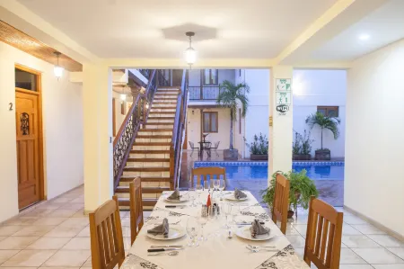 El Almirante Отели в г. Гранада