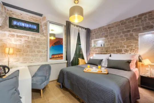 Fenice Palace Hotels in 