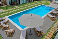 Grand Gardenia - Pools