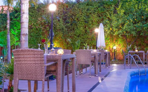 冬季祕密套房花園摩洛哥傳統庭院住宅