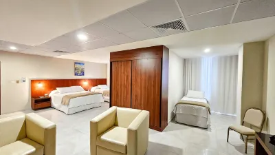 Hotel Maywa Hotels near Barrio Sucre Park