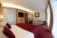 Le Churchill Hôtel & Spa Hotels in Carnac