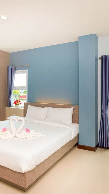 ห้องดีลักซ์ เตียงใหญ่ 1 เตียง