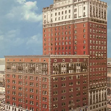DoubleTree Suites by Hilton Hotel Detroit Downtown - Fort Shelby Hotels near Ford Piquette Avenue Plant Museum
