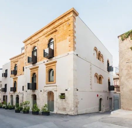 Alba Palace Hotel Отели в г. Наро