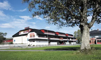 Thon Partner Hotel Baronen Hotels near Ålesundet
