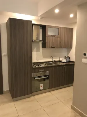 Almond Hotel Apartments - Kolam Renang