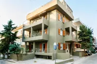 Candia Studios & Rooms Hotel a 