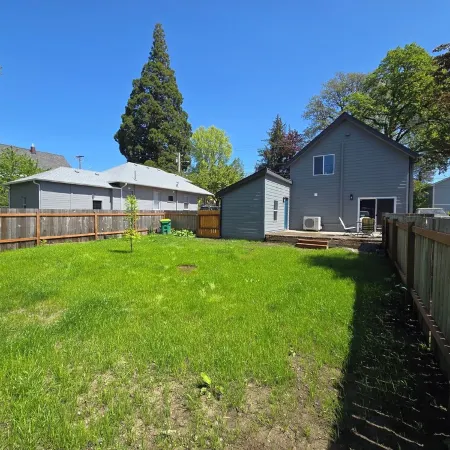 3-Bedroom House Close to Pacific University