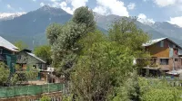 Rising Moon Guest House - Pensions