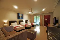 Tioman Dive Resort Hotels in Rompin