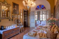 Palazzo Cavagna Sangiuliani - Bed and Breakfasts