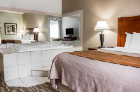 Spark by Hilton Ann Arbor South