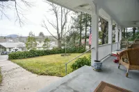 Love Lane Bed & Breakfast Hotels in Waynesville